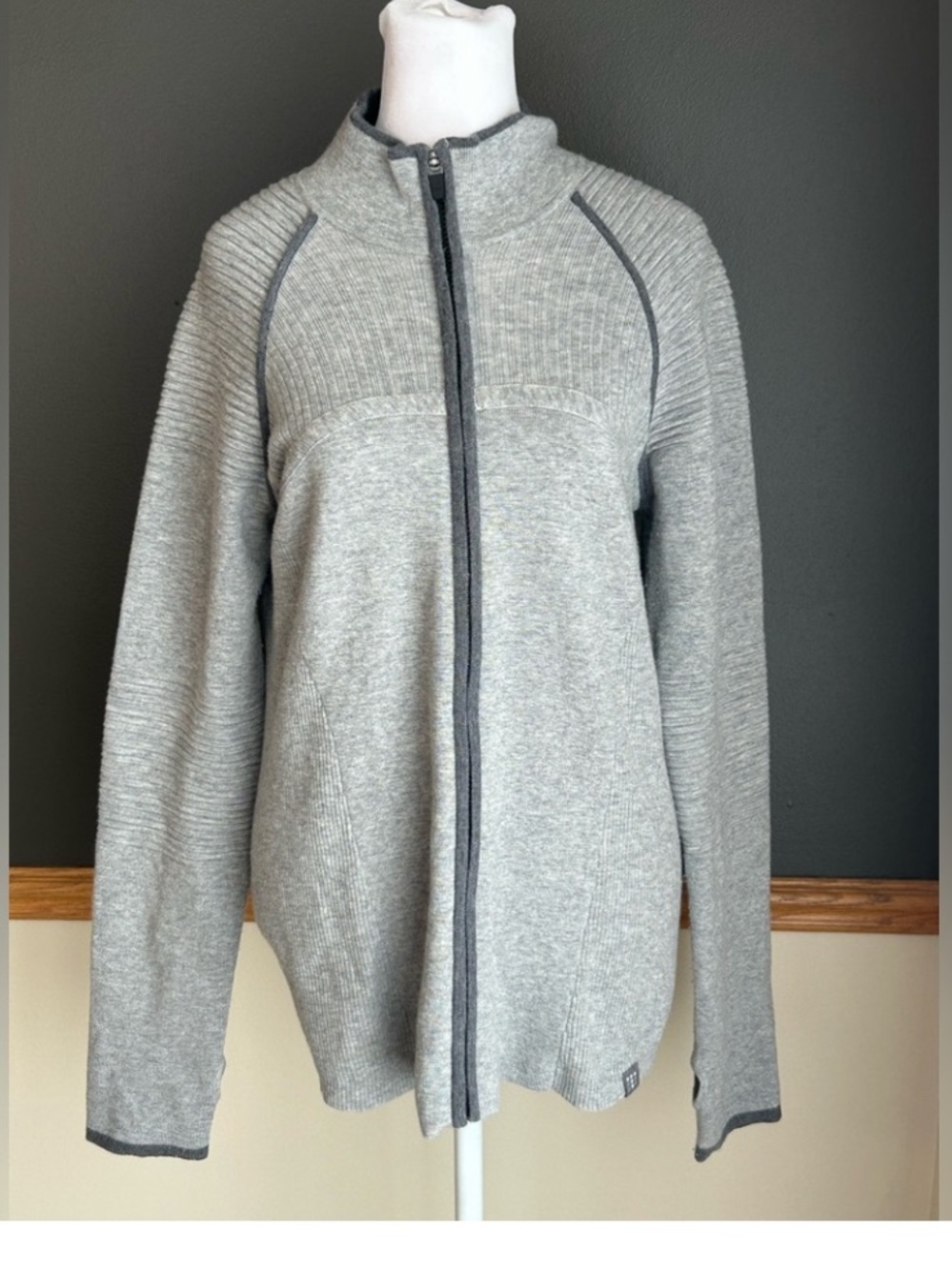 Title Nine Full Zip Merino Wool Blend Cardigan Sweater Gray Size Large